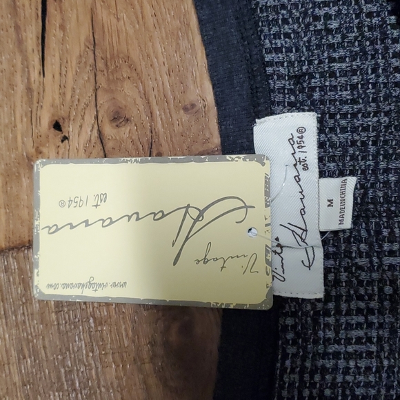 Vintage Havana Top/Sweatshirt - Picture 3 of 7